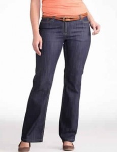 Jean bootcut pour femme ronde